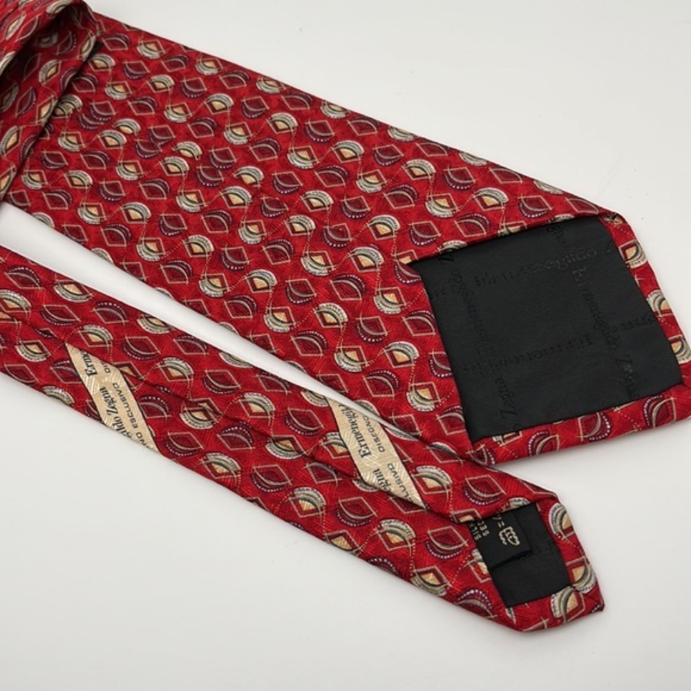 Ermenegildo Zegna Red Silk Tie Made in Italy - Picture 2 of 9